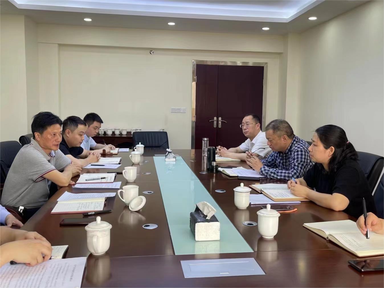 集團(tuán)黨委書記、董事長許大政一行赴巴中農(nóng)商行開展業(yè)務(wù)合作洽談會